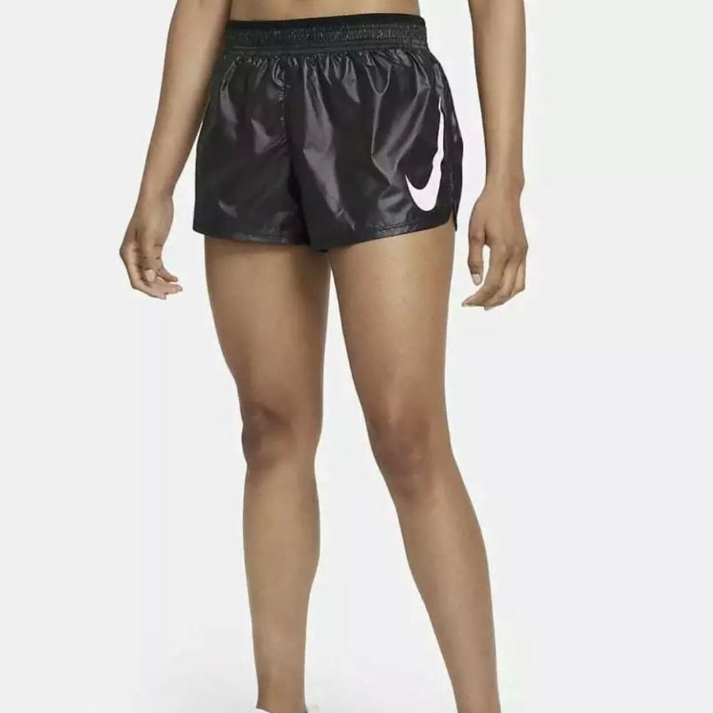 NWT Nike Swoosh Run Women’s Black Running Shorts New